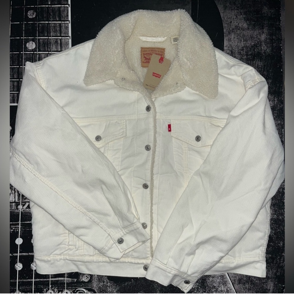 NWT Levi’s 90’s Sherpa Trucker Jacket - Picture 6 of 7
